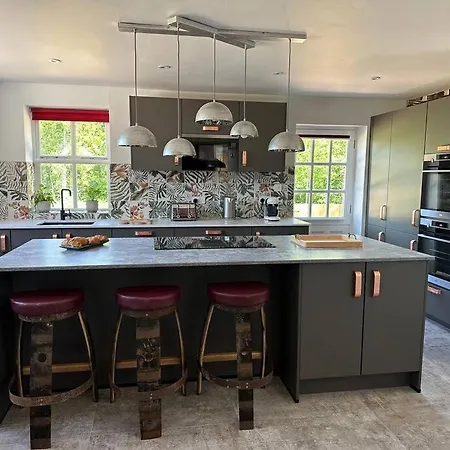 The Coach House 1861 Holiday home *