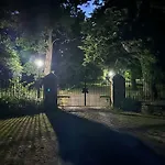 The Coach House 1861 度假居 彭里斯