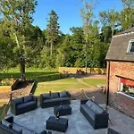 The Coach House 1861 度假居 彭里斯