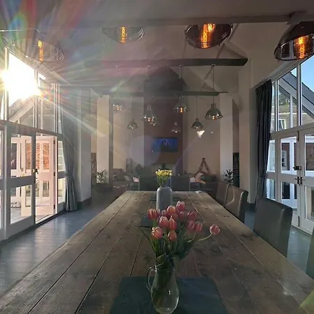 펜션 The Coach House 1861 *