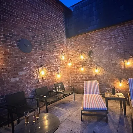 The Coach House 1861 *