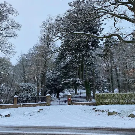 The Coach House 1861 Feriehus