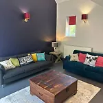 The Coach House 1861 Feriehus